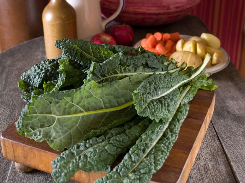 Juicing Leafy Greens (Kale)